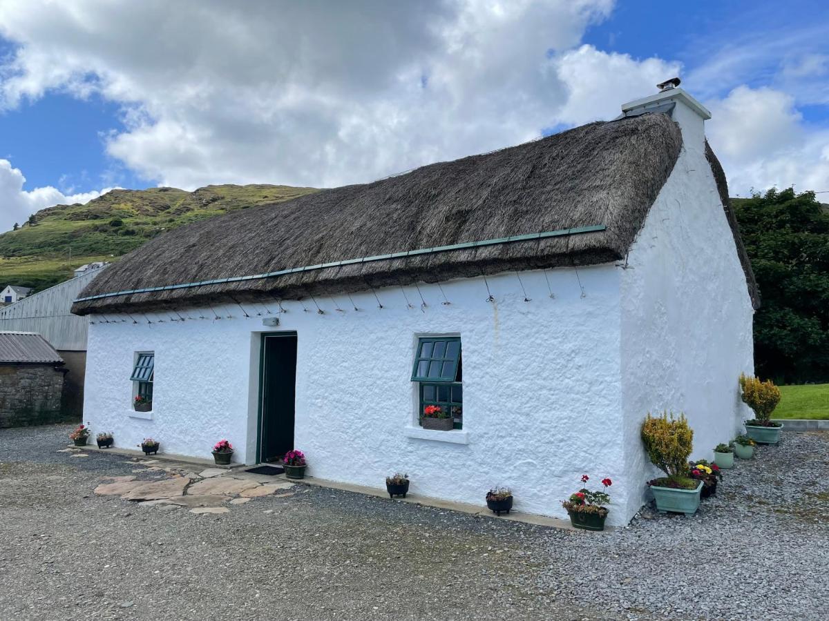Anne'S Thatched Cottage Kilcar Luaran gambar